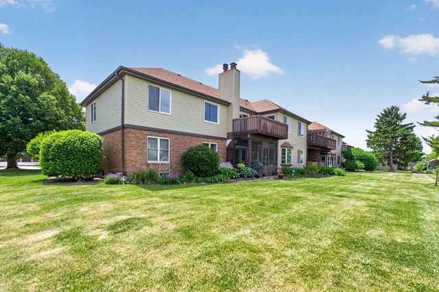 1503 Longwood Drive 2D, Sycamore, IL 60178