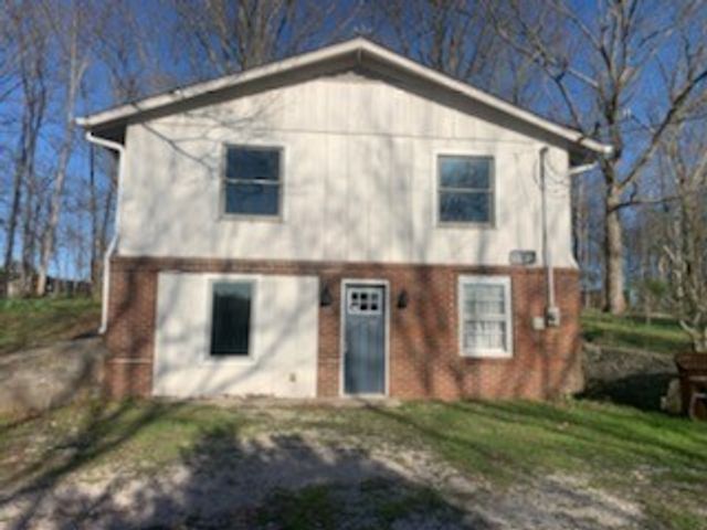 864 Tom Osborne Rd, Columbia, TN 38401