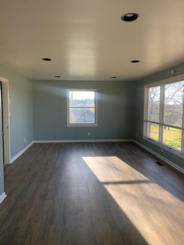 864 Tom Osborne Rd, Columbia, TN 38401