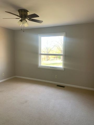 864 Tom Osborne Rd, Columbia, TN 38401