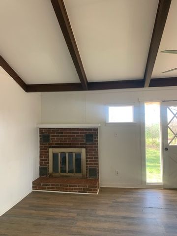 864 Tom Osborne Rd, Columbia, TN 38401