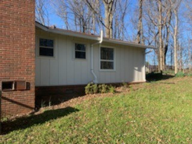 864 Tom Osborne Rd, Columbia, TN 38401