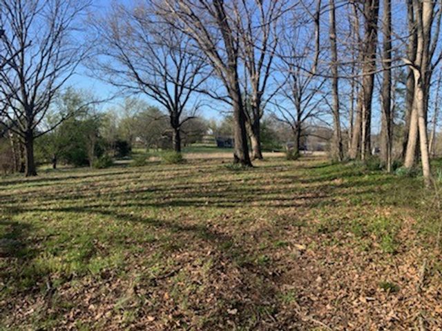 864 Tom Osborne Rd, Columbia, TN 38401