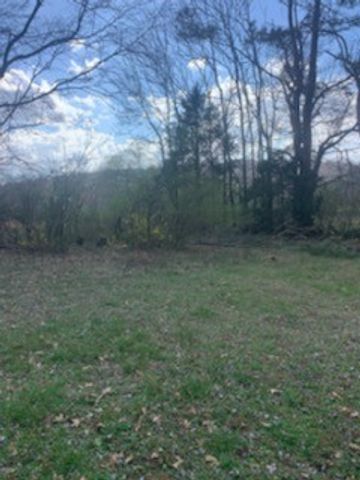 864 Tom Osborne Rd, Columbia, TN 38401