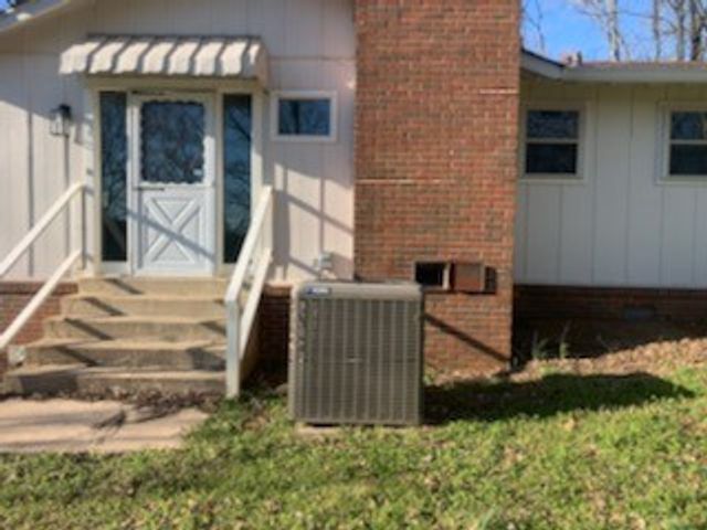 864 Tom Osborne Rd, Columbia, TN 38401