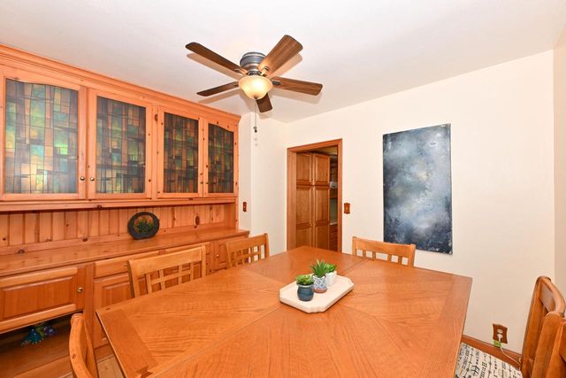1314 S East AVENUE, Waukesha, WI 53186