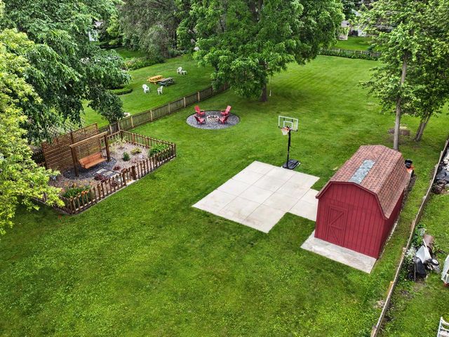 1314 S East AVENUE, Waukesha, WI 53186