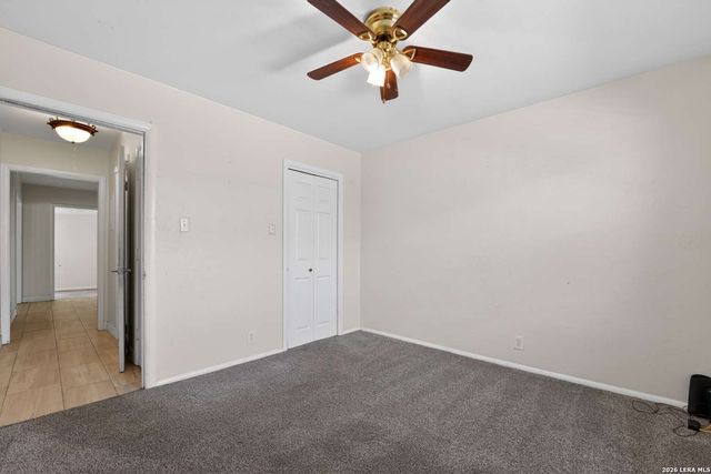 212 Djenadi DR, Pleasanton, TX 78064