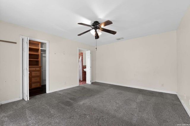 212 Djenadi DR, Pleasanton, TX 78064