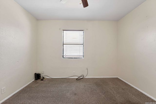 212 Djenadi DR, Pleasanton, TX 78064