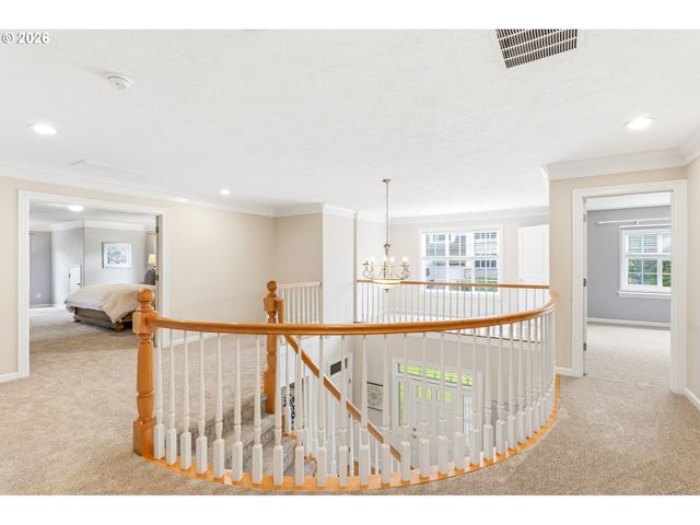 12083 Nw BLACKHAWK Dr, Portland, OR 97229