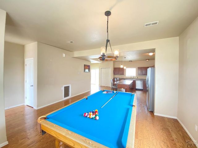 1808 Kingfisher Ln, Pueblo, CO 81008