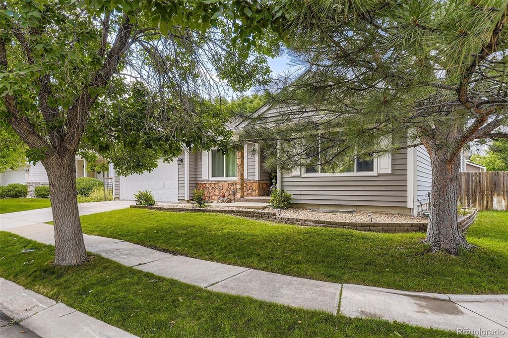 18984 E Oak Creek Way, Parker, CO 80134