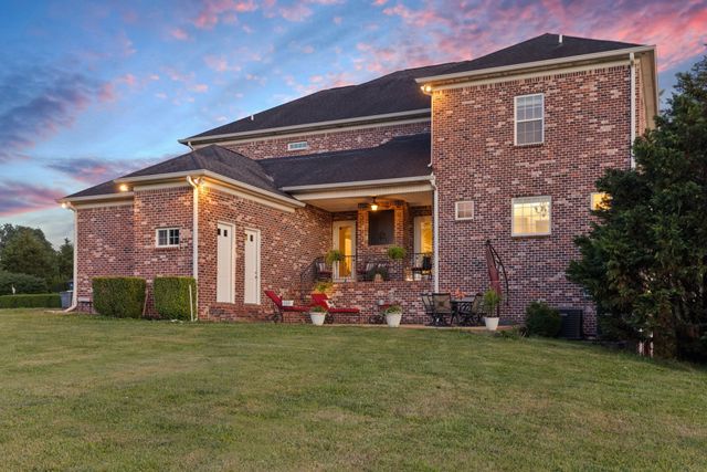 8288 Guthrie Rd, Cross Plains, TN 37049