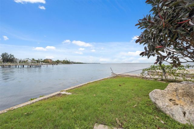 1906 GULFVIEW DRIVE, Holiday, FL 34691