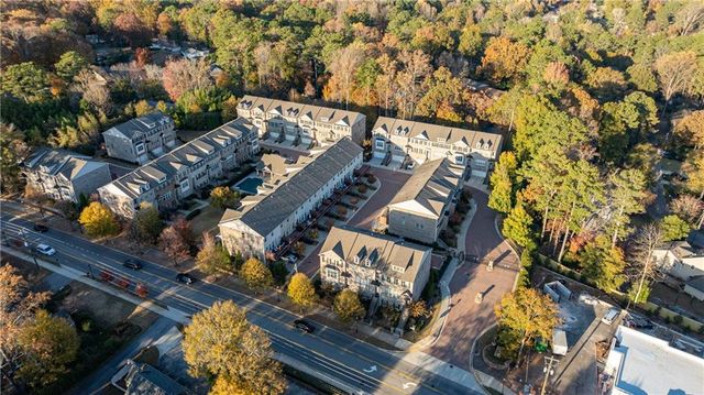 2002 RAVEN Way W, Chamblee, GA 30341