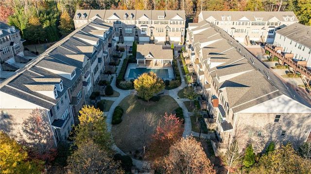 2002 RAVEN Way W, Chamblee, GA 30341