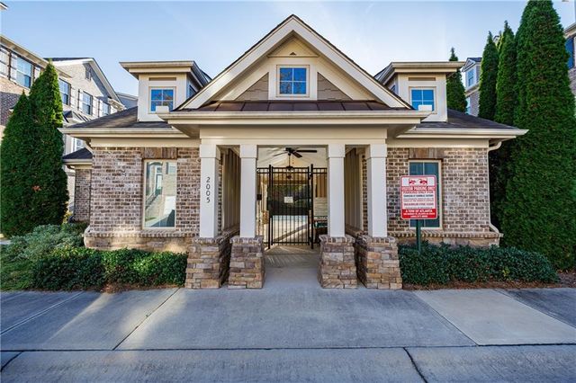 2002 RAVEN Way W, Chamblee, GA 30341