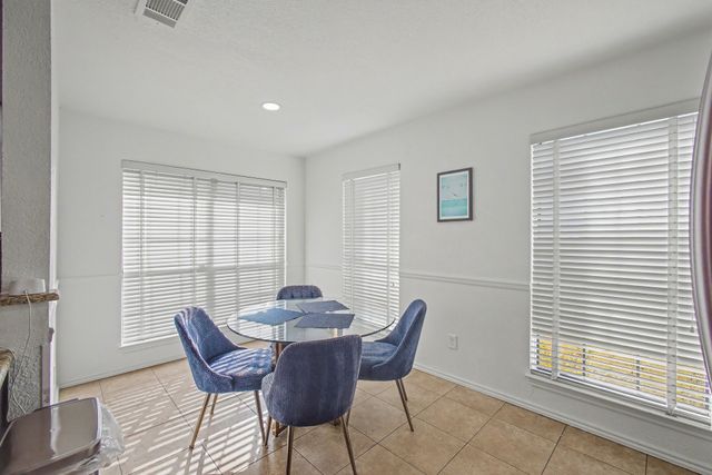 913 Sandhurst Drive, Plano, TX 75025