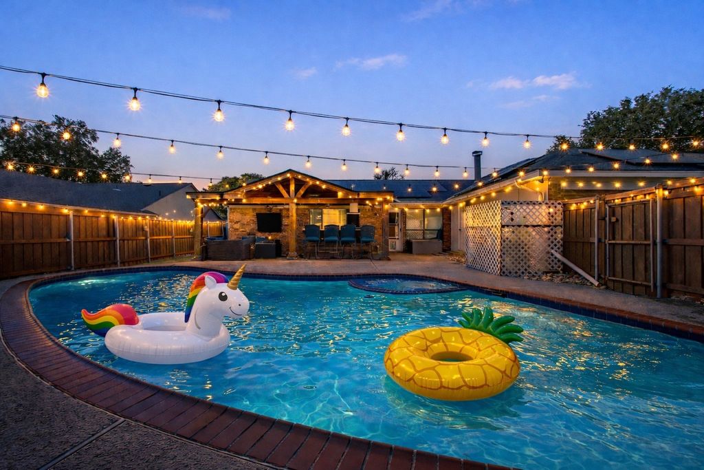 913 Sandhurst Drive, Plano, TX 75025