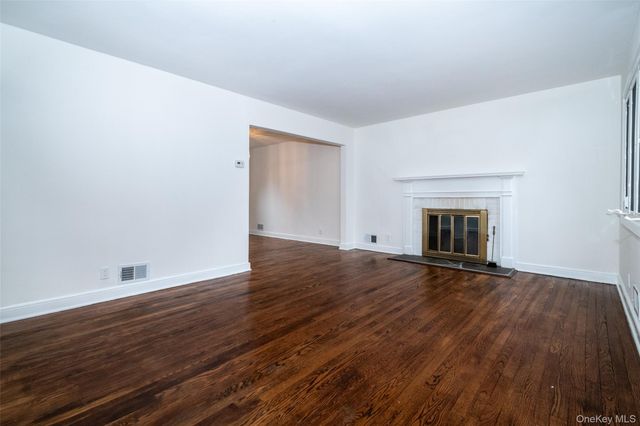 83 Stevenson Avenue, Hartsdale, NY 10530