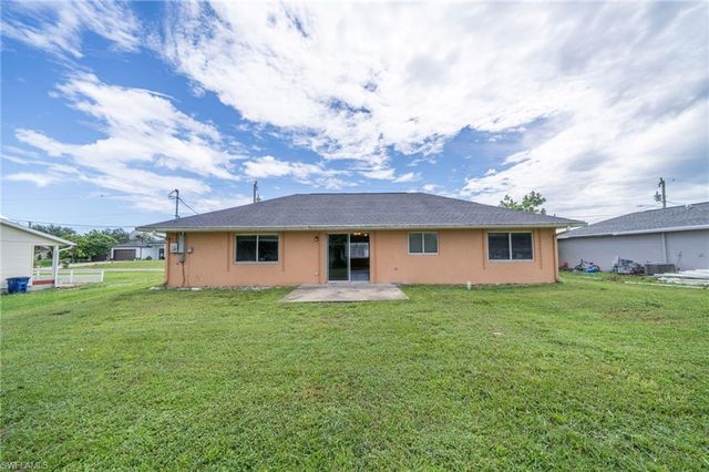 4306 11th ST SW, Lehigh Acres, FL 33976