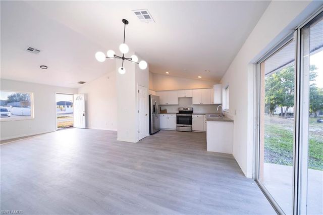 4306 11th ST SW, Lehigh Acres, FL 33976