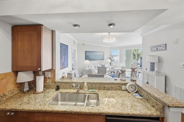 975 NW Flagler Avenue 302, Stuart, FL 34994