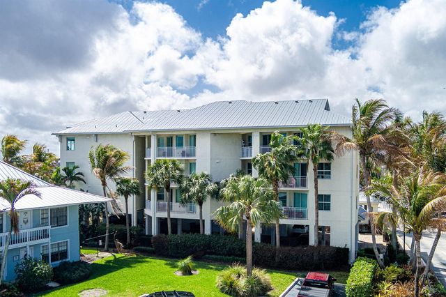 975 NW Flagler Avenue 302, Stuart, FL 34994