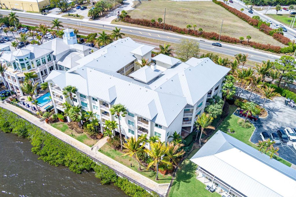 975 NW Flagler Avenue 302, Stuart, FL 34994