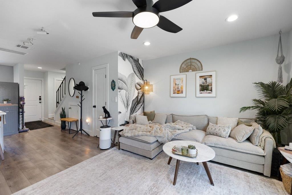 3812 Southway DR 103, Austin, TX 78704