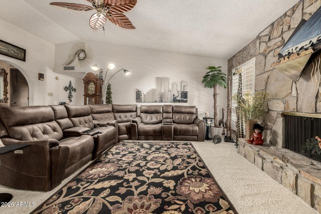 6955 W CALAVAR Road, Peoria, AZ 85381