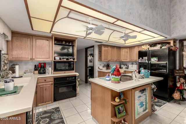 6955 W CALAVAR Road, Peoria, AZ 85381