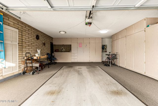 6955 W CALAVAR Road, Peoria, AZ 85381