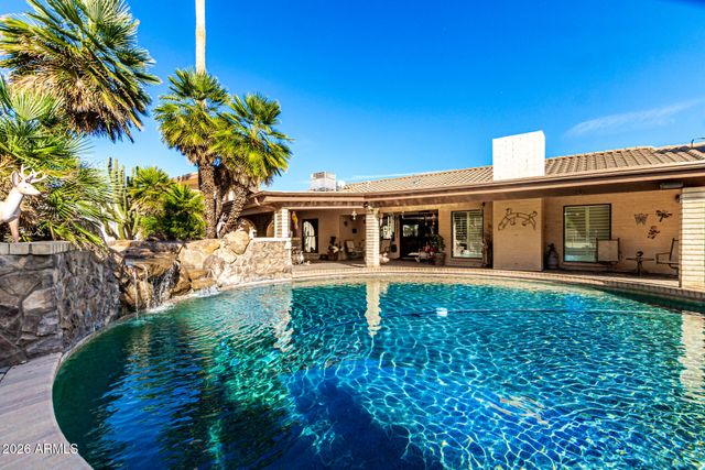 6955 W CALAVAR Road, Peoria, AZ 85381