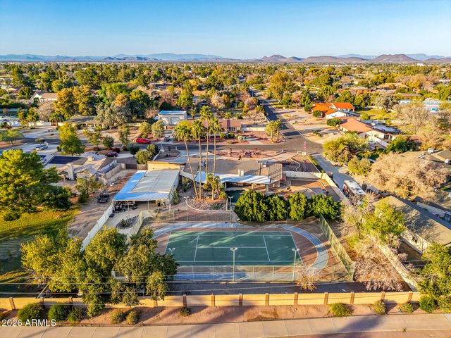 6955 W CALAVAR Road, Peoria, AZ 85381