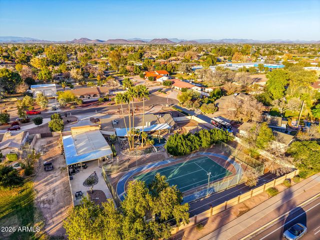 6955 W CALAVAR Road, Peoria, AZ 85381