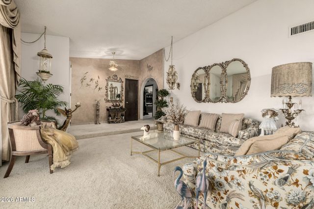 6955 W CALAVAR Road, Peoria, AZ 85381