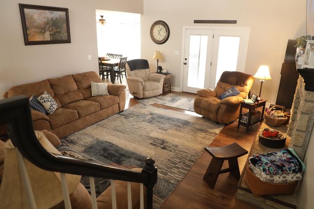 610 Oxford Road, Versailles, KY 40383