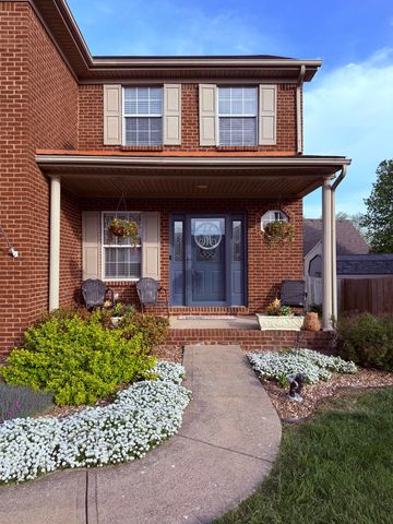 610 Oxford Road, Versailles, KY 40383