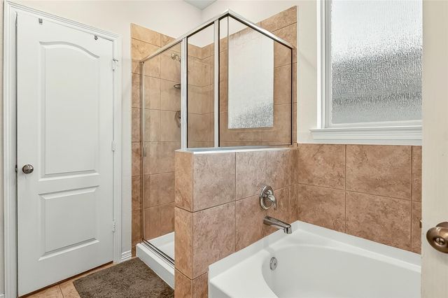 10023 Yanet Grove Lane, Houston, TX 77044