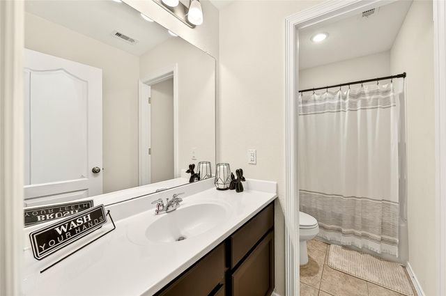 10023 Yanet Grove Lane, Houston, TX 77044