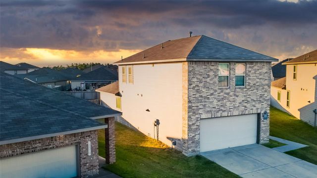 10023 Yanet Grove Lane, Houston, TX 77044