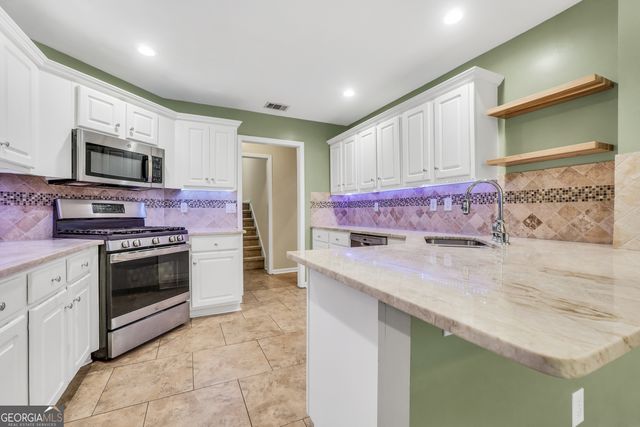 145 Stratford Circle, Stockbridge, GA 30281