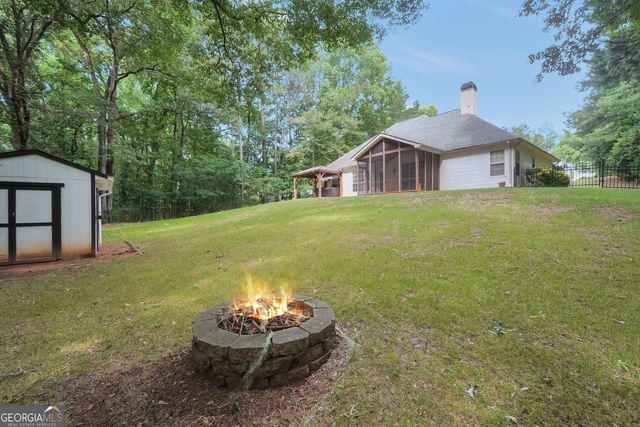 145 Stratford Circle, Stockbridge, GA 30281