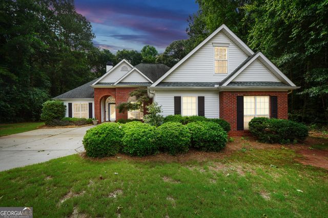 145 Stratford Circle, Stockbridge, GA 30281