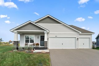 1821 Dauwalter Circle, Carver, MN 55315