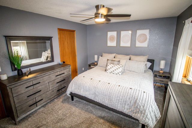 401 Amy Avenue, Fairbank, IA 50629