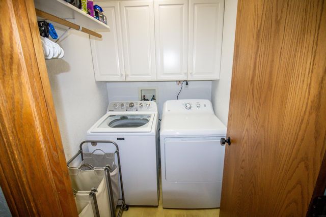 401 Amy Avenue, Fairbank, IA 50629