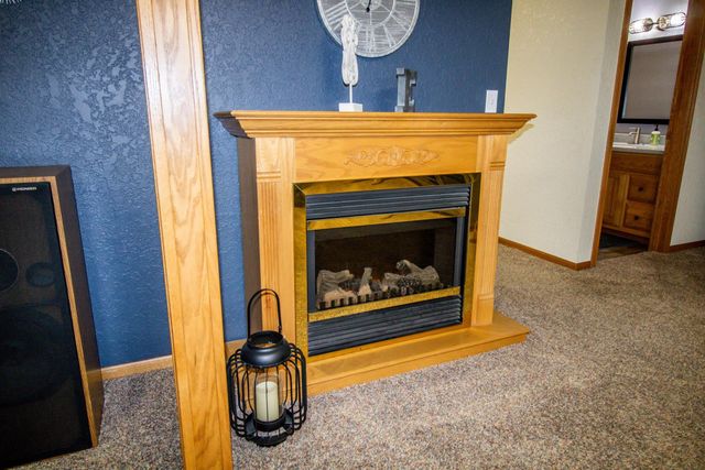 401 Amy Avenue, Fairbank, IA 50629